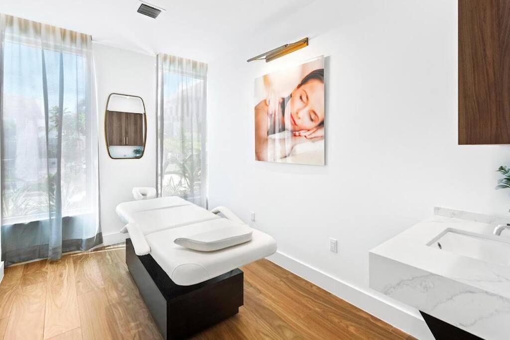 Apartamento Downtown King Bed, Luxe Condo, Free Parking